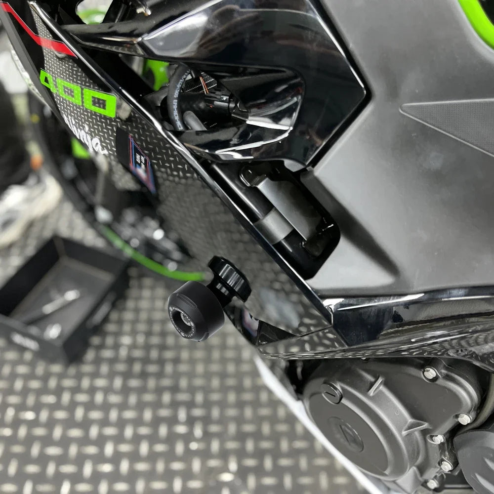 2018-2022 Kawasaki Ninja 400 frame slider crash pads
