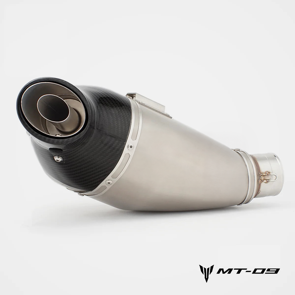 Yamaha MT-09 clean stainless steel muffler detail
